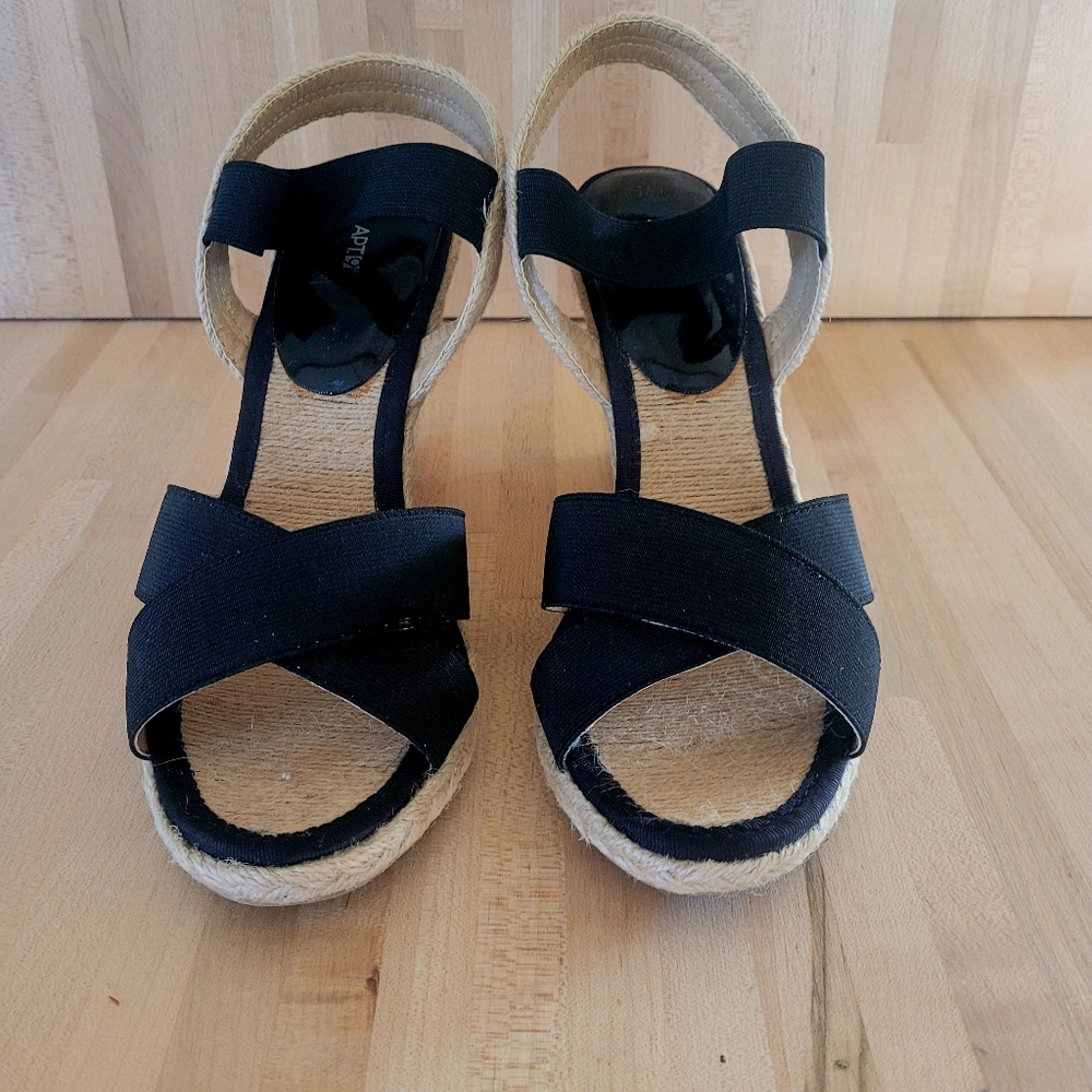 Apt. 9 Black and Tan Espadrille Wedge Cross Toe, Slingback Sandal. Size 10 - Picture 6 of 12